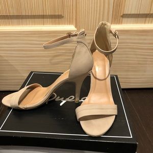 Women’s nude heels